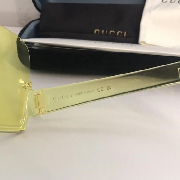 New Authentic Gucci GG1631S 009 Yellow Shield Sunglasses – Oversized Unisex - Picture 11 of 13